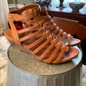 Brown wedge heel sandal